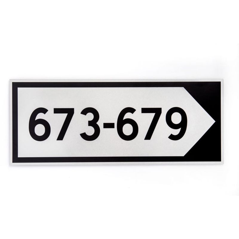 Husnummer på tilvisningsskilt - dobbeltsidig  16x40 cm.